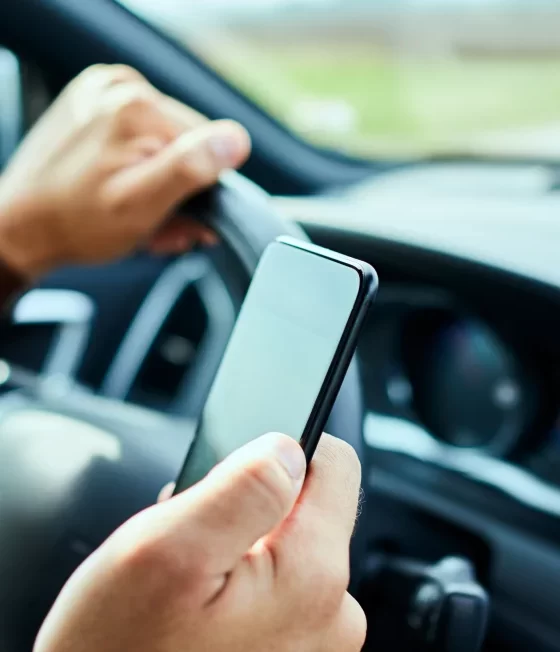 Simple Tips To Avoid Distracted Driving.