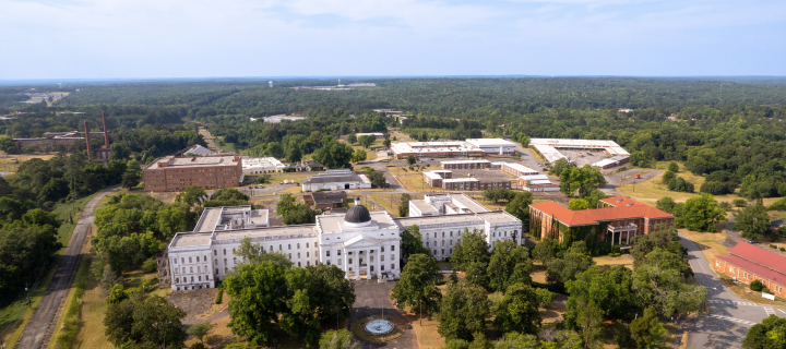 Powell Building at the old Central State Hospital in Milledgeville, Georgia - Cheap car insurance in Milledgeville, Georgia